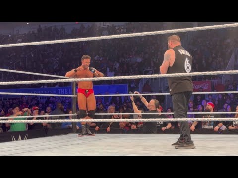 Kevin Owens vs LA Knight Full Street Fight - WWE Live