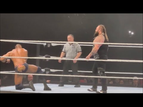 Bray Wyatt battles Jinder Mahal during this WWE Live Event!!
