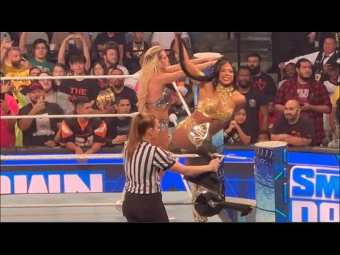 Charlotte Flair and Bianca Belair Celebrate After WWE Smackdown Ends!!