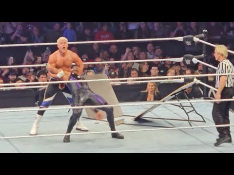 Cody Rhodes vs Damian Priest Street Fight - WWE Live!