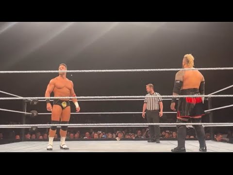 LA Knight vs Solo Sikoa Street Fight - WWE Live Event
